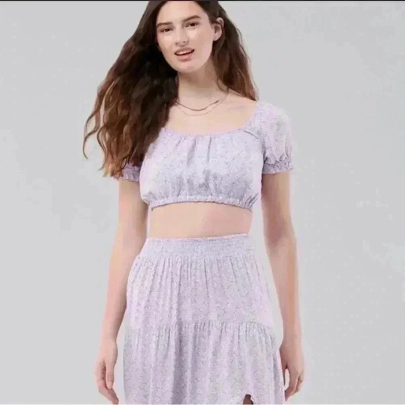 Hollister Tops - NWT Hollister purple off the shoulder crop top